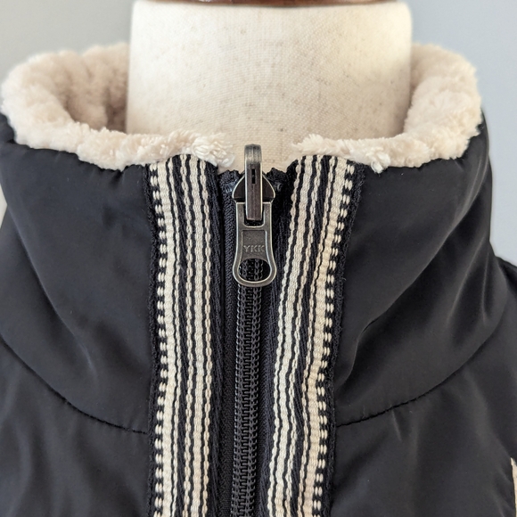 NWOT Ariat Black Quilted Western Vest Sherpa Lined Chimayo Aztec Embroidered S - Picture 3 of 12